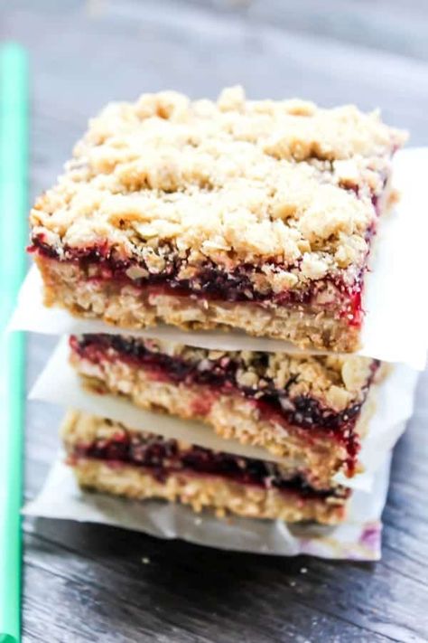 Copycat Starbucks Michigan Cherry Oat Bars Lemon Oatmeal Bars, Cherry Oat Bars, Lemon Oatmeal, Jam Bars, Skillet Recipes, Crumble Bars, Blackberry Jam, Oat Bars, Oatmeal Bars