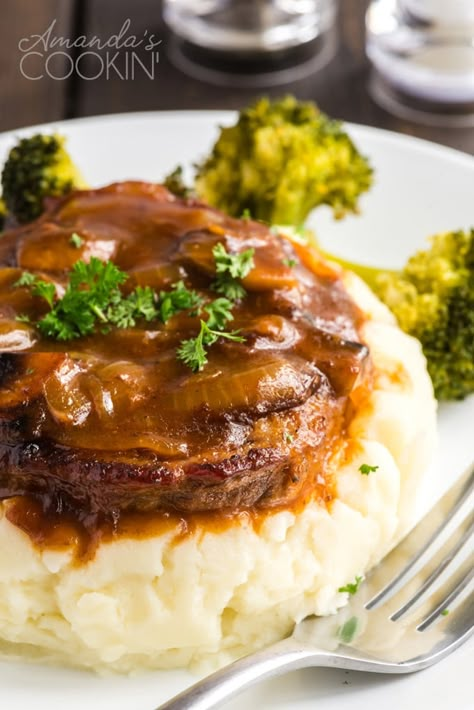 Recipes For Swiss Steak, Oven Baked Swiss Steak, Swiss Steak Recipes Crockpot Brown Gravy, Beef Sizzlers Recipes, Swiss Steak With Brown Gravy, Sizzler Steak Recipes, Swiss Steak Recipes Oven, Baked Swiss Steak, Oven Swiss Steak