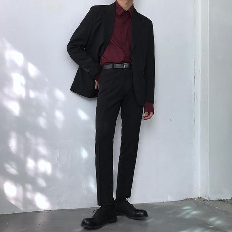 Alt Semi Formal Outfits Men, Maroon And Black Outfit Men, Alternative Formal Outfit Men, Party Outfits Male, Black Suit Red Shirt, Gala Outfit Men, Men Suit Photoshoot, Fancy Outfits Men, Male Formal Outfits