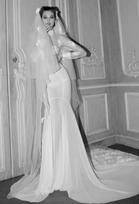 Inbal Dror, Mode Ulzzang, Bridal Musings, Dream Wedding Ideas Dresses, A Wedding Dress, Gorgeous Wedding Dress, Glamorous Wedding, Vestidos Vintage, Wedding Mood