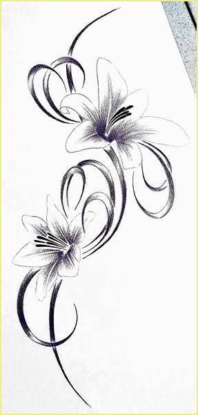 Die Besten 25+ Blumen Tattoo Designs Ideen Auf Pinterest Flowers Drawing Pencil, Lillies Tattoo, Lily Tattoo Design, Lily Flower Tattoos, Sanskrit Tattoo, Maori Tattoos, Vine Tattoos, Flowers Drawing, Geniale Tattoos