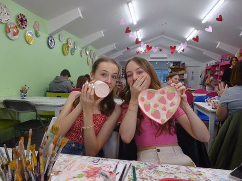 Pottery With Friends Aesthetic, Pottery Painting Aesthetic Friends, Pottery Painting With Friends, Pottery With Friends, Pottery Painting Aesthetic, Pink Red Aesthetic, Aesthetic Hearts, Friend Stuff, Pottery Gifts