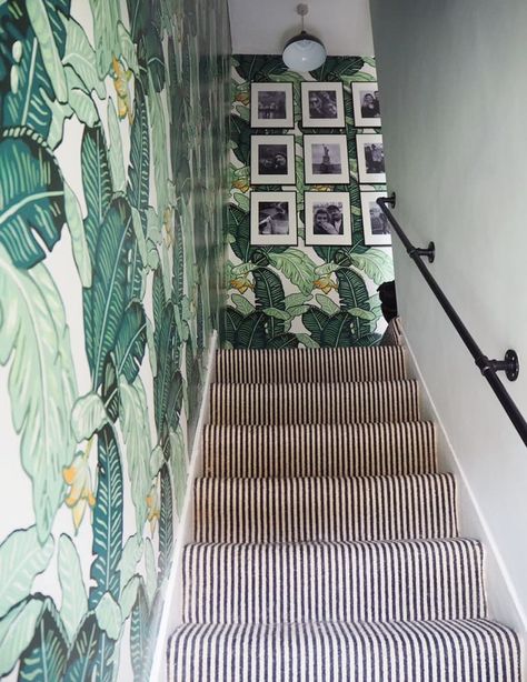 Stairwell With Wallpaper, Wallpaper Stairwell Wall, Stairwell Wallpaper Ideas, Carpet Ideas For Stairs, Wallpaper In Stairwell, Decorate Stairwell, Wallpapered Stairwell, Wallpaper For Stairs, Stairwell Wallpaper