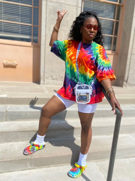 Crocs fashion #bikershort #crocs #tyedye #addidasshoes #melanin #summer #thrifted Crocs Summer Outfits, Tie Dye Crocs Outfit, Crocs Outfit Aesthetic, Crocs Fashion Street Styles, Crocs Outfit Summer, How To Wear Crocs, Croc Outfits, Birks Outfit, Crocs Outfit