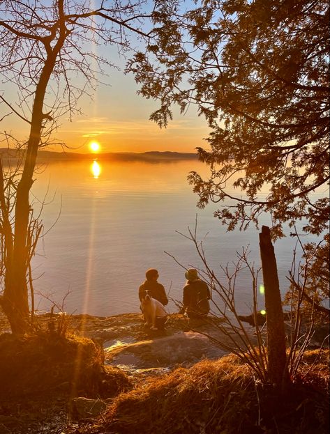 Friends, talking, sunset, lake, orange, dog, two people, picture idea, aesthetic Talking Aesthetic People, Talking To Friends Aesthetic, Talking To People Aesthetic, Two People Talking Aesthetic, People Talking Aesthetic, Friends Talking Aesthetic, Jm Aesthetic, Friends At Sunset, Sunset People