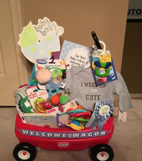 Create a welcome wagon containing gifts using a toddler sized Little Tykes wagon. Wagon Basket Gift Ideas, Welcome Wagon Baby Shower Gift, Wagon Baby Shower Gift, Baby Shower Fishing, Welcome Wagon, Fishing Baby, Girls Xmas Gifts, Bff Birthday Gift, Bff Birthday