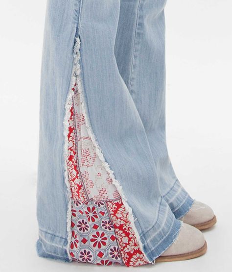 White Crow Indie Flare Jean - Women's Jeans | Buckle  -  I need to learn how to sew Diy Flare Jeans, Jeans Upcycle, Vestiti In Jeans, Jeans Refashion, Ropa Upcycling, Hippie Jeans, White Crow, Diy Jeans, Mode Hippie