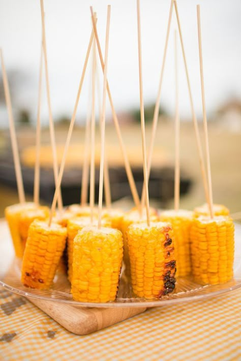 Fall Wedding Reception Food, Wedding Food Catering, Autumn Wedding Food, Wedding Food Ideas, Diy Wedding Food, Wild Wedding, Autumn Wedding Reception, Diy Barn, I Do Bbq