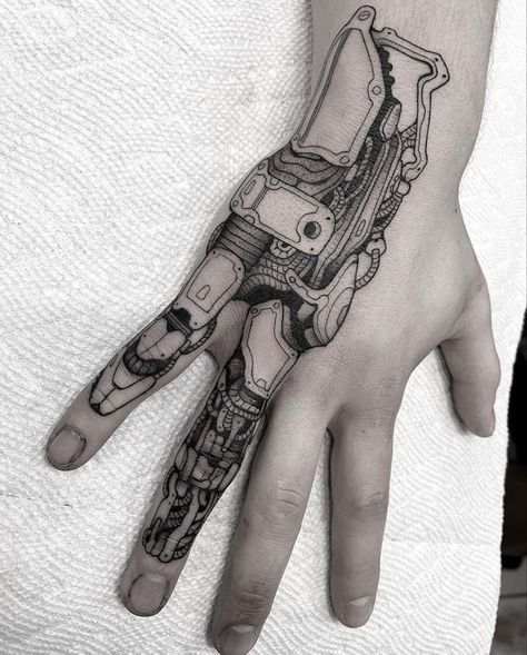 Robot Finger Tattoo, Robot Knee Tattoo, Cyberpunk Hand Tattoo, Bionic Arm Tattoo, Computer Tattoo Ideas, Circuitry Tattoo, Men's Hand Tattoos, Gear Tattoo Design, Schematic Tattoo