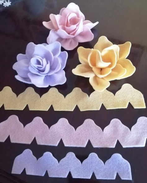 Felt Flower Patterns Free, Flanel Craft Handmade, Felt Flower Patterns, Felt Flowers Tutorial, Easy Felt Flowers, Diy Felt Flowers, Felt Flowers Patterns, Felt Flower Tutorial, Felt Flowers Diy