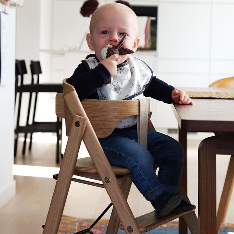 Ole Petter Wullum — LYSTHUS / RINDALSHYTTER Folding High Chair, Wooden High Chairs, Norwegian Design, Take Five, High Chairs, Diy Bebe, Step Ladders, Baby High Chair, Kids Wood