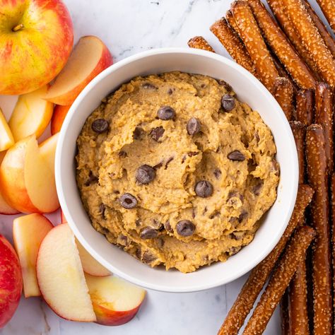 Cookie Dough Hummus Cookie Dough Dip Healthy, Cookie Dough Dip, Dessert Hummus, Healthy Cookie Dough, Healthy Cookie, Raw Cookie Dough, Sweet Potato Breakfast, Food Hub, Snack Cake