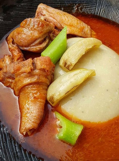 Light Soup Ghana, Fufu And Light Soup, Ghana Fufu, Fufu Recipe Africans, Fufu And Soup, Ghana Foods, Ghana Tourism, Light Soup, Ghana Food