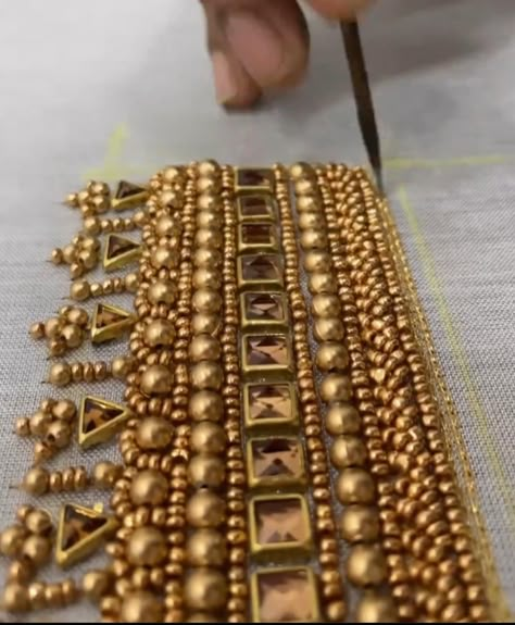 Aari Belt Design Simple, Aari Work Hip Belt Designs Simple, Hipbelt Aari Work, Latest Hand Embroidery Designs For Blouses, Aari Design, Hand Work Design, Maggam Work Designs, Aari Designs, Aari Blouse