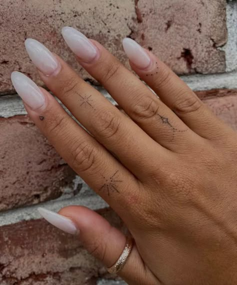 Micro Finger Tats, Small Dainty Tattoos For Women Finger, Dainty Micro Tattoo, Finger Micro Tattoo, Fine Finger Tattoo, Micro Tattoo Finger, Subtle Finger Tattoos, Micro Hand Tattoo, Micro Heart Tattoo Finger