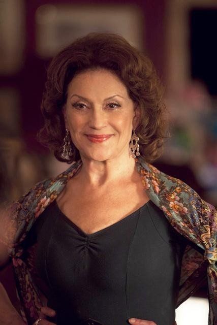 Still of Kelly Bishop in Bunheads (2012) She's amazing and on the Gilmore Girls Revival. Kelly Bishop, Emily Gilmore, Rory And Logan, Lane Kim, Rory Gilmore, Badass Women, Gilmore Girls, Season 1, Pretty Woman