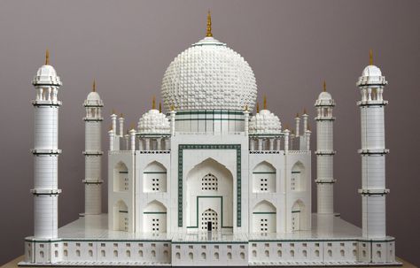 Taj Mahal Model, Circle Building, Round Things, Squaring The Circle, Lego Buildings, Clay Wall Art, Cardboard House, Lego Bricks, Chrysler Building