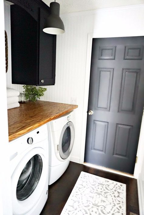 Modern Farmhouse Laundry Room, Tiny Laundry, Laundry Room Storage Ideas, Laundry Room Storage Shelves, White Laundry Rooms, Home Laundry Room, Small Laundry Room Organization, Tiny Laundry Rooms, Room Storage Diy