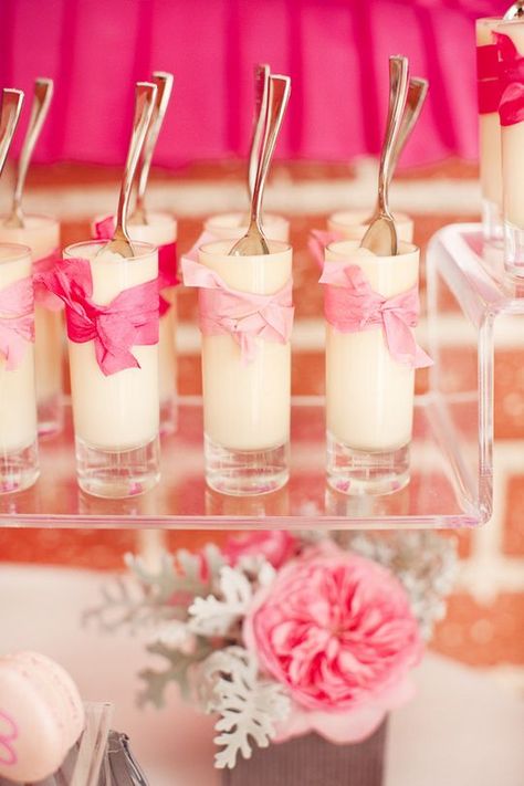 Pudding Dessert Shots - Pink and pretty pudding shots ♥ #wedding #dessert #pudding #shots #shooters Shot Glass Desserts, Baby Shower Dessert, Dessert Shooters, Baby Shower Dessert Table, Dessert Shots, Pudding Shots, Shower Desserts, Baby Shower Desserts, Jello Shots