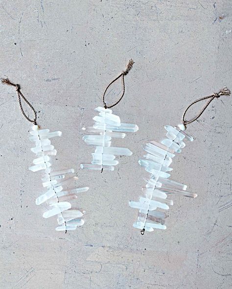 Quartz Icicle Ornament Gemstone Christmas Ornaments, Gemstone Crafts, Crystal Christmas Ornaments, Christmas Ornaments Tree, Cupcake Ornament, Button Ornaments, Ornaments Tree, Icicle Ornaments, Gingerbread Ornaments