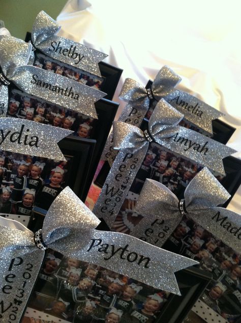 Senior Cheer Night Gifts, Cheer Competition Baskets, Peewee Cheer Gifts, Cheer Gift From Coach, Cheer Keepsake Ideas, Cheer Awards Banquet Gift Ideas, Dance Senior Gifts, Banquet Gifts Ideas, Cheer Frames Diy