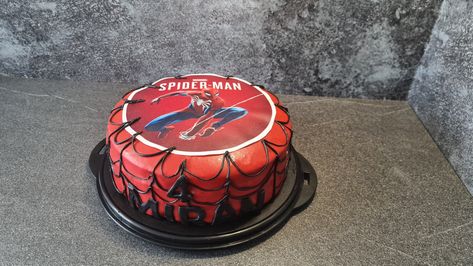 Video auf YouTube Vikas torten https://youtu.be/DlIrI7KrJoE Fondant, Spiderman, Cake