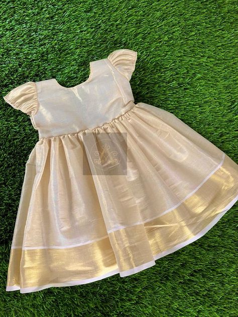 Kasavu Frock, Traditional Baby Dresses, Kerala Dress, Onam Dress, Onam Outfits, Cotton Frocks For Kids, Kids Dress Collection, Girls Dresses Diy