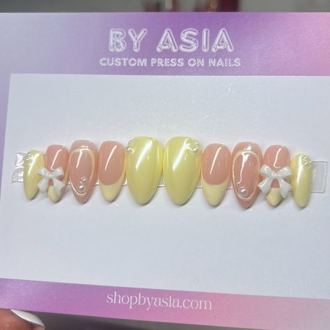 Lovee this order for Taelor in medium almond! DM me to get started on your custom order 💌 #nailsnailsnails #nailart #nailsofinstagram #naildesign #pressonnails #pressonnailsforsale #pressonnailset #pressonnailslovers #yellownails #chromenails #glazednails Glaze Chrome Nails, French Tips Short Nails, Yellow Nails Art, Tips Short Nails, Chrome Nails French Tip, French Tips Short, Yellow French Tips, Asia Nails, Yellow French