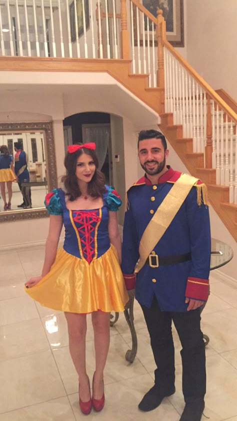 Prince Charming and Snow White Snow White Custome Halloween, Prince Charming Snow White, Snow White Characters Costumes, Prince And Princess Couple Costume, Snow White And Prince Costume, Snow White Costume Couple, Disney Princess And Prince Costumes, Prince And Princess Halloween Costumes, Snow White And Prince Charming Costume