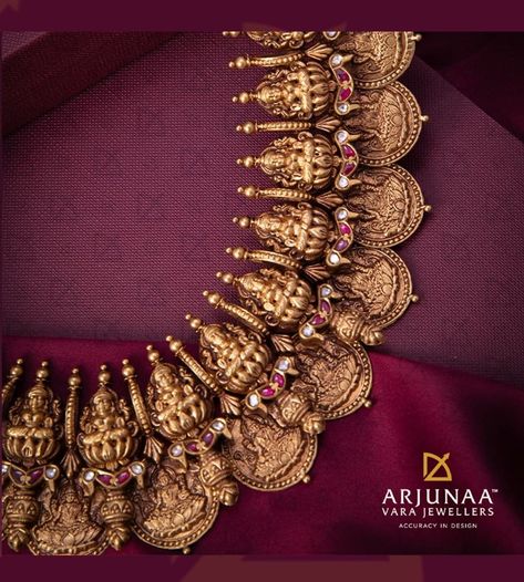 Latest Gold Antique Necklace Designs, Kasulaperu Jewellery, Necklace Set Indian Bridal Jewelry, Antique Necklace Gold, Temple Jewellery Earrings, Wedding Jewelry Sets Bridal Jewellery, Long Haram, Temple Jewelry Necklace, Delicate Gold Jewelry