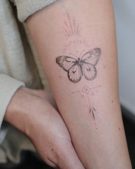 Tattoo butterfly Tattoo Butterfly, Love And Light, 29 June, Link In Bio, Special Girl, I Hope, Butterfly Tattoo, Paris, Tattoos