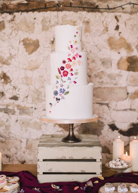 Boho Woodland Wedding, Rug Aisle, Boho Candle, Floral Wedding Cakes, Simple Wedding Cake, Cake Bars, Modern Wedding Cake, White Wedding Cake