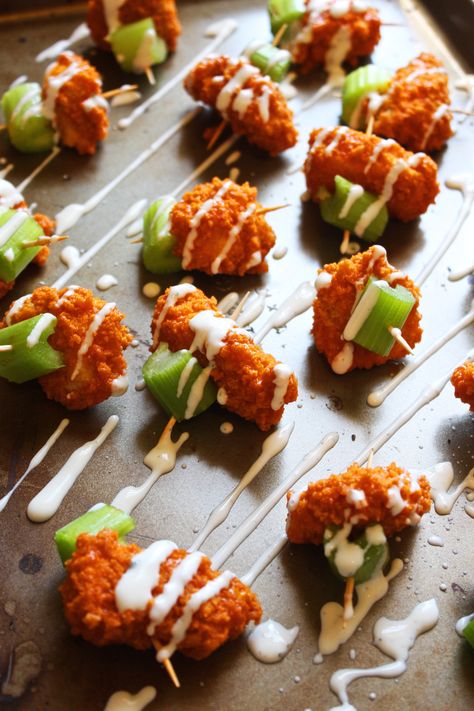 Baked Buffalo Chicken Bites Baked Buffalo Chicken Bites, Buffalo Bites, Buffalo Chicken Bites, Creamy Ranch Dressing, Baked Buffalo Chicken, Wedding Appetizers, Game Day Appetizers, Food Wedding, Chicken Bites