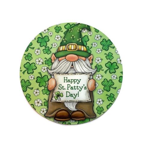 Happy Patrick, Gnome Wallpaper, Happy St Patty's Day, Happy Patrick Day, St Patric, Saint Patties, St Pats, Tree Decorating, Gnomes Crafts