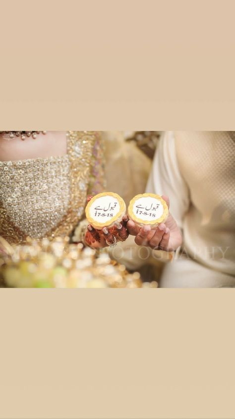 Nikkah... qabool h... Nikkah Props Handmade, Small Nikkah Ideas, Nikkah Mubarak, Nikah Decor, Mehendi Decor Ideas, Wedding Pen, Red Wedding Invitations, Wedding Gift Pack, Desi Wedding Decor