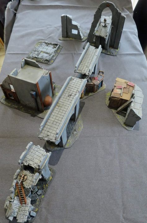 Homemade Dnd Terrain, Dnd Terrain Diy, Ork Terrain, Dungeons And Dragons Dungeon, Post Apocalyptic Games, Dnd Diy, Dnd Crafts, Dnd Terrain, Wargaming Table