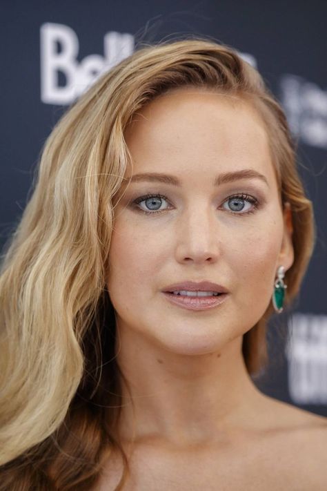 Jennifer Lawrence Makeup, Jennifer Laurence, Jennifer Lawrence Hair, Jennifer Lawrence Photos, Jennifer Lawrence Pics, Beauty Magic, Wedding Hair And Makeup, Jennifer Lawrence, Jennifer Aniston