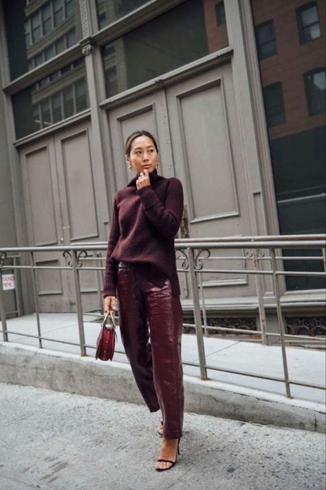 Aug 27, 2020 - This Pin was discovered by Dayane Simões Gomes. Discover (and save!) your own Pins on Pinterest Burgundy Shoes Outfit, Vinyl Pants, Aimee Song, Fall Forward, Monochromatic Fashion, Burgundy Outfit, Burgundy Pants, Burgundy Fashion, Monochromatic Outfit