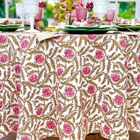 With its stylish floral design and soft pastel hue, the Adeline table cloth is perfect for adding a touch of elegance to your holiday celebrations. Does anyone else think pink for the holidays? . . . #TablescapeStyling #Tablescapes #TableCloth #HostessLife #TableSetting #DinnerParty #SettingTheTable Pajama Brunch, Vent Covers Diy, Wedding Bar Decor, Table Covers Wedding, 120 Round Tablecloth, Fun Dinner, Women Dress Collection, Wedding Table Linens, Romantic Garden Wedding