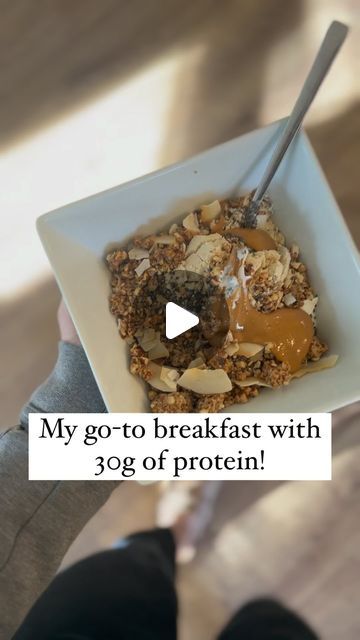 Marcelle Abel on Instagram: "Starting every morning with 30 grams of protein is a must to keep me full and energized throughout the day.   As we age, we need more protein to help with the decline of muscle mass and to help boost our metabolism.  Here’s my go to high protein breakfast recipe: -3/4 cup plain Greek Yogurt  -1/4 cup Grain Free Granola (love Autumns Gold from Costco) -One scoop vanilla protein powder  -One tablespoon of ground flaxseed  -One tablespoon chia seed -One tablespoon drizzle of creamy PB  Mix together and enjoy! Feel free to add fresh berries too! ♥️" 30 Grams Of Protein Breakfast, Protein Cereal, High Protein Breakfast Recipes, 30 Grams Of Protein, Mediterranean Meals, Protein Food, 2024 Recipes, Healthy Food Guide, Food Advice