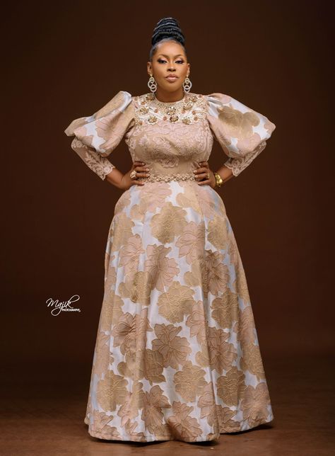 A dress for Queens ! 👸👸👸 Look royal in our luxury damask dress. We are House Of Misiano 💎 Damask Gown Styles For Nigerian Women, Nigerian Damask Dress Styles, Damask Gown Styles For Women, Damask Brocade Styles, Damask Styles For Women, Brocade Dress Modern African Fashion, Damask Dress Styles, Damask Styles For Nigerian Women, Damask Gown Styles