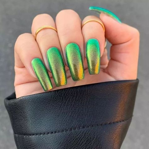 Green Dip Nail Ideas, St Patricks Day Nails Design, Dior Nail Polish, Nail Magic, Nails Styles, Nail Appointment, St Patricks Day Nails, Nail Board, Pretty Nail Polish