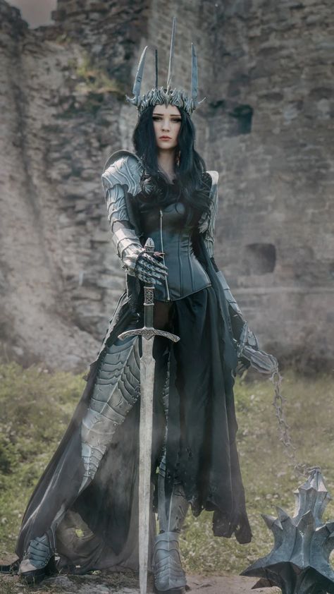 Dark Elf Outfit, Druid Cosplay, Gothic Warrior, Druid Costume, Ren Faire Outfits, Handmade Crown, Medieval Woman, Fair Outfits, Strong Female Characters