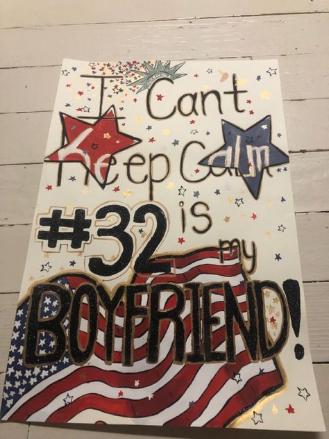 American Theme Football Game, Posters For Football Games, Football Game Posters, Football Boyfriend Gifts, Football Relationship, Cheerleading Poses, Football Boy, Senior Posters, Things To Do With Your Boyfriend