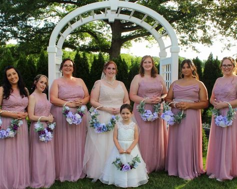 Hoop Bouquet Bridesmaid, Bridesmaids Bouqet, Macrame Bouquet, Hoop Bouquet, Bridal Party Flowers, Boho Wedding Inspiration, Floral Hoops, Wedding Bridal Party, Floral Bridal