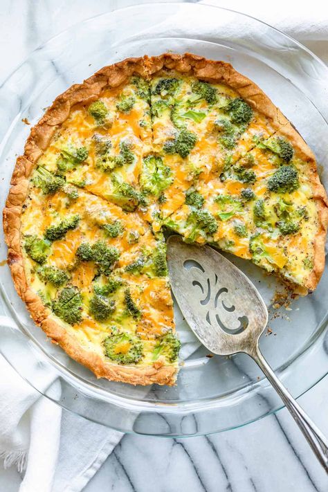 Broccoli and Cheese Quiche Broccoli Cheese Quiche, Broccoli Quiche Recipes, Broccoli Cheddar Quiche, Cheddar Quiche, Cheese Quiche Recipe, Vegetarian Quiche, Weekend Brunch Recipes, Keto Quiche, Broccoli Quiche