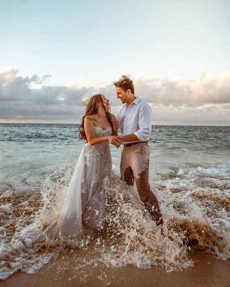 Why you should Trash the Dress on your Hawaii Honeymoon Trash The Dress Photo Shoot Couple, Hawaii Vow Renewal Ideas, Water Theme Wedding, Hawaii Vow Renewal, Vow Renewal Photoshoot, Trash The Dress Photo Shoot, Trash Dress, Beach Vow Renewal, Hawaii Photoshoot