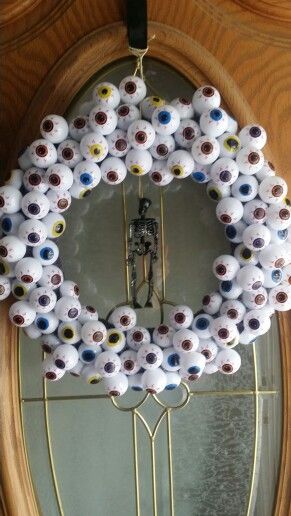 Eyeball Wreath, Home Made Wreaths, Creepy Eyeball, Halloween Eyeballs, Ping Pong Balls, Halloween Wreaths, Look What I Made, A Skeleton, Halloween Stuff