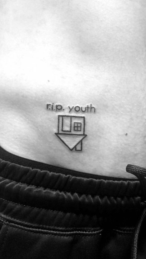 The neighbourhood Tatuagem Masculina Pequena, Music Tattoo, Subtle Tattoos, Aesthetic Tattoo, Skin Art, Piercing Tattoo, First Tattoo, Mini Tattoos, Body Mods