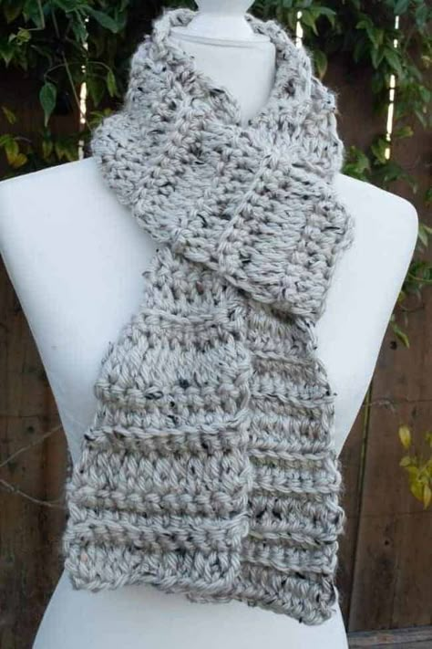 Super Bulky Yarn Patterns Crochet, Chunky Scarf Crochet Pattern, Chunky Scarf Crochet, Super Bulky Yarn Patterns, Chunky Scarf Pattern, Bulky Yarn Patterns, Bulky Yarn Crochet, Chunky Yarn Crochet, Chunky Crochet Scarf